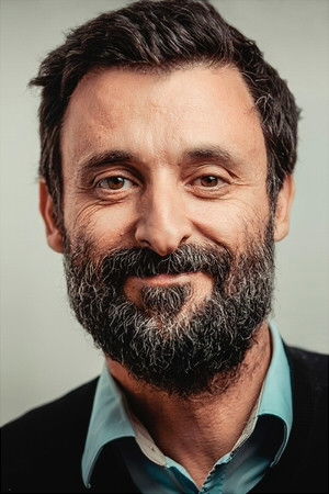 Cristián Warnken backdrop