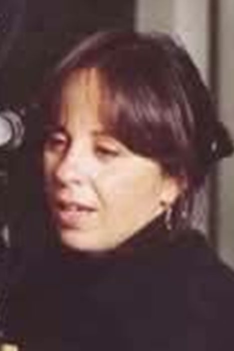 Gabriela David backdrop