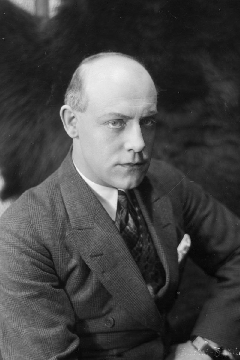 Erik Fröling backdrop