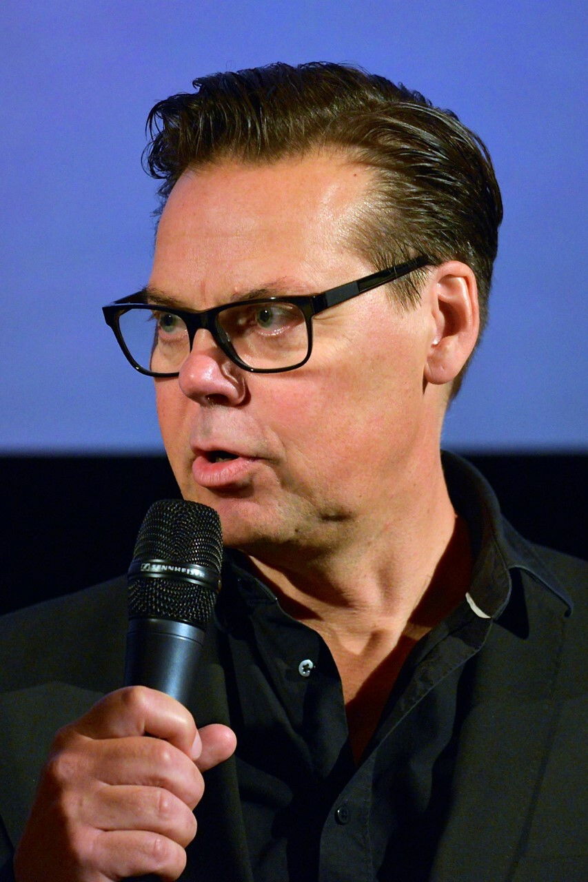 Stefan Berg backdrop