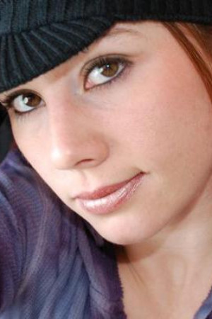 Elisha Helsper backdrop