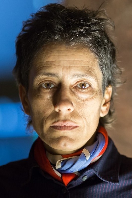 Albertina Carri backdrop