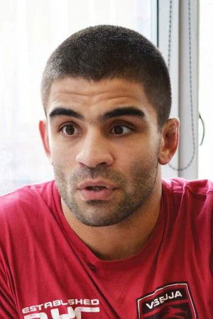 Vitor Ribeiro backdrop