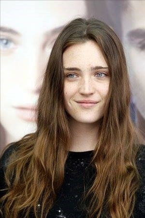 Ona Casamiquela backdrop