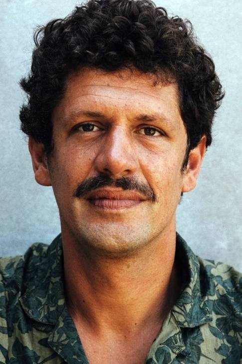 Régis Vallée backdrop