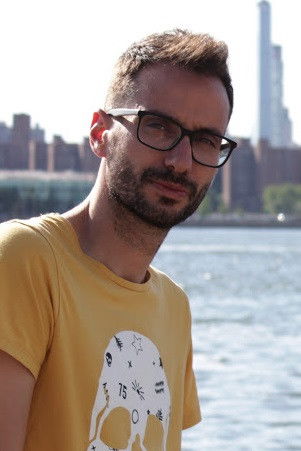 Vicente Bonet backdrop