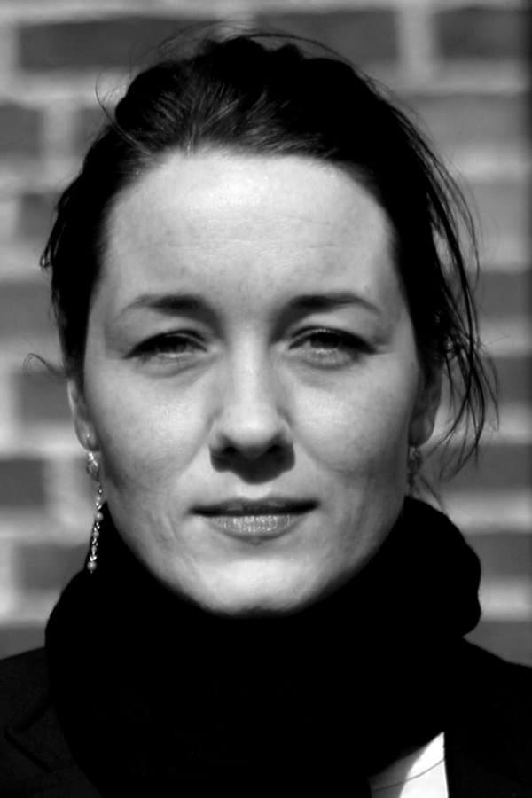 Tine Grew Pfeiffer backdrop