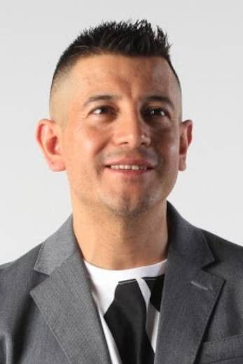 Felipe Silva backdrop