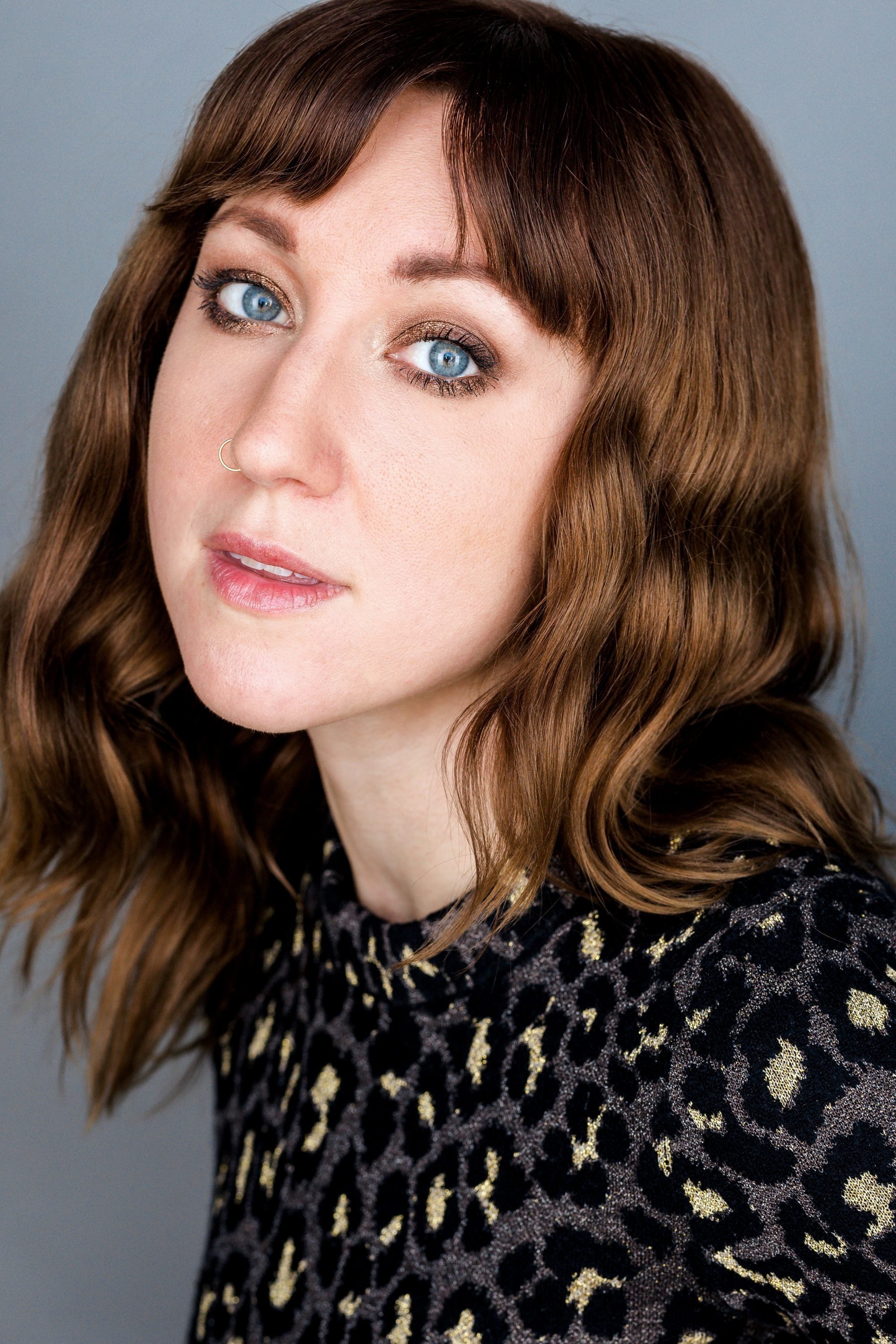 Lauren Lakis backdrop