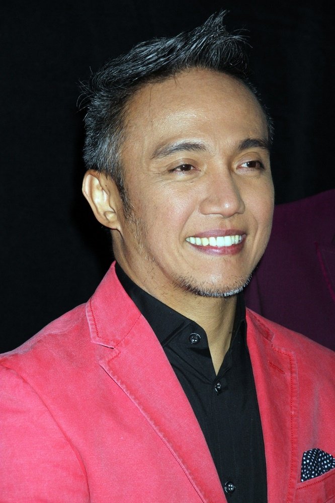 Arnel Pineda backdrop