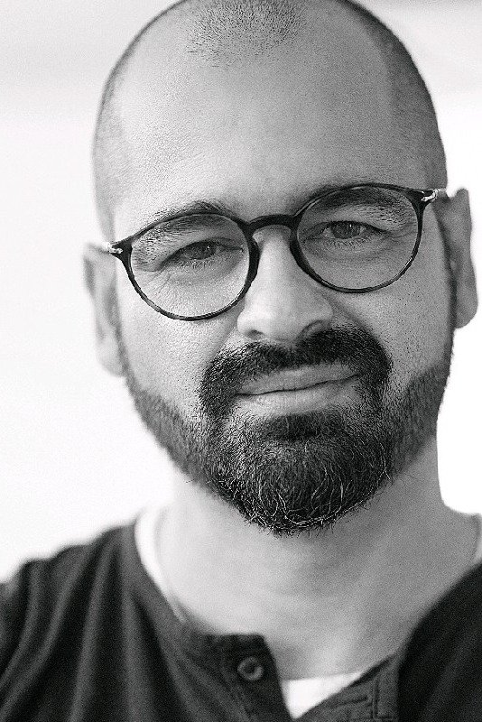 Carlitos Ruiz Ruiz backdrop