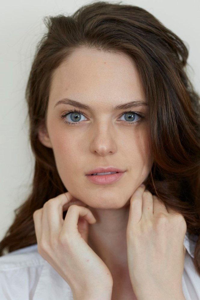 Bonnie Swencionis backdrop