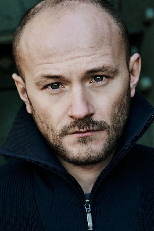 Moritz Grove backdrop