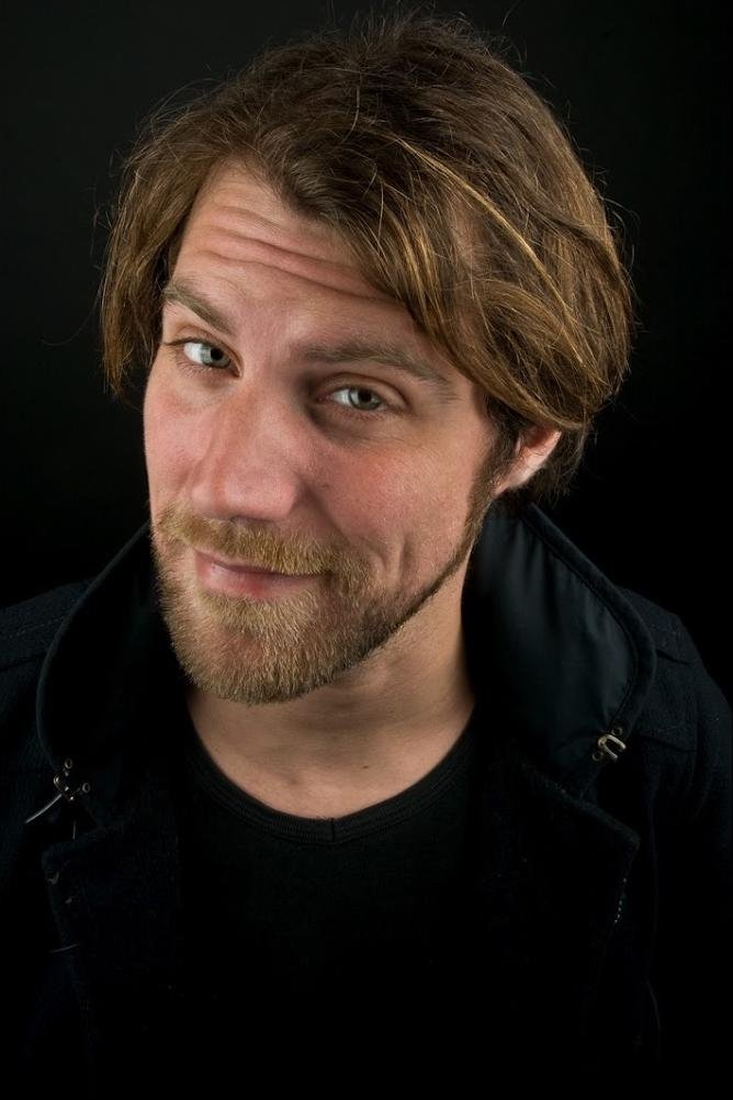 José Manuel Poga backdrop