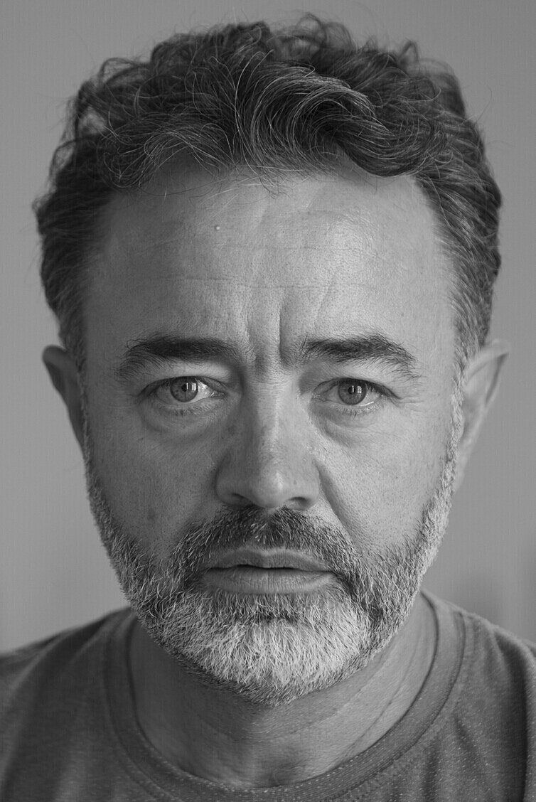 Santi Prego backdrop