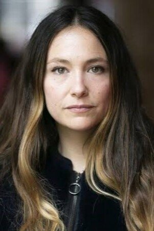 Paula Ribó backdrop