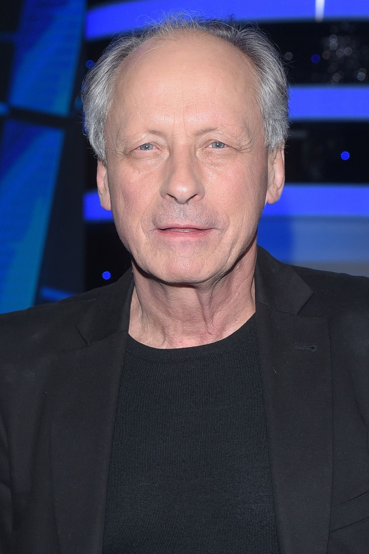 Paweł Wawrzecki backdrop