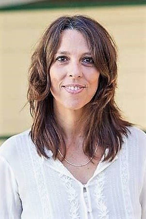 Mercedes Resino backdrop