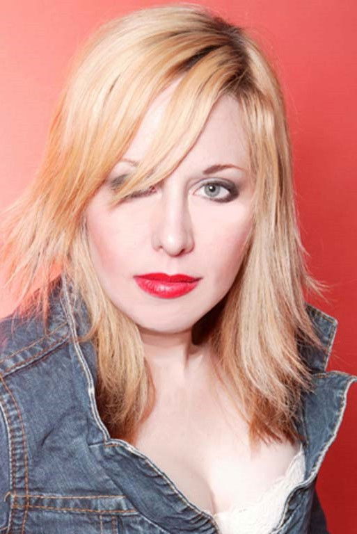 Ali MacLean backdrop