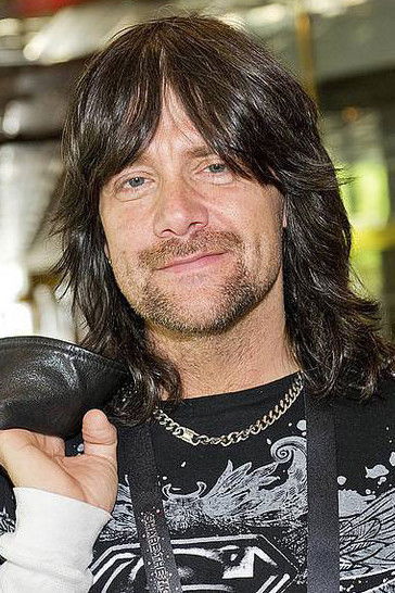 Robert Wells backdrop