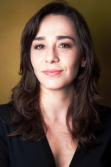 Clarissa Kiste backdrop