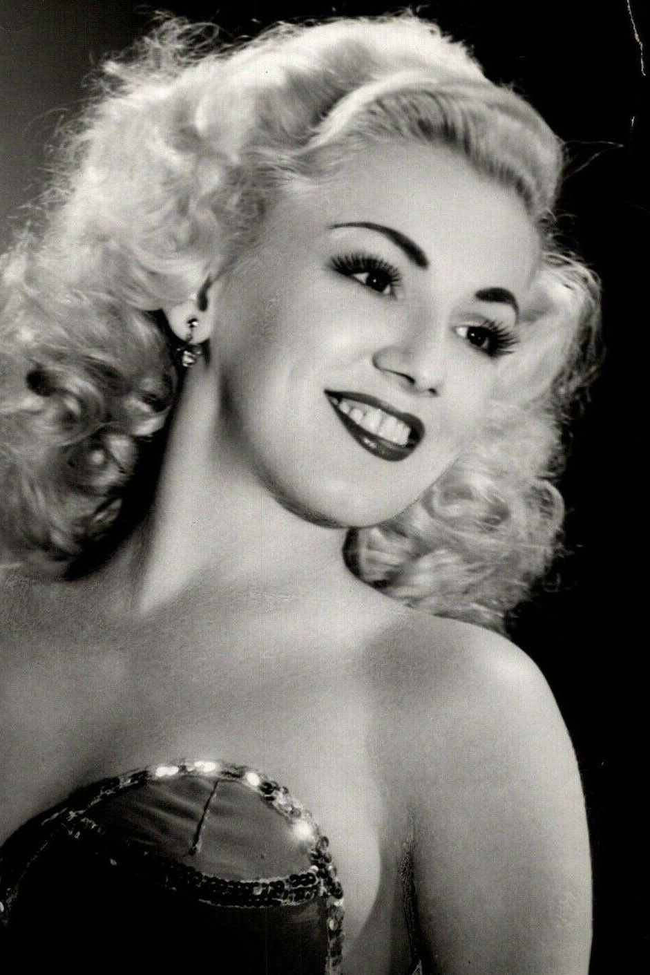 Hillary Dawn backdrop