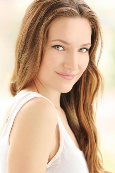 Sari Mercer backdrop