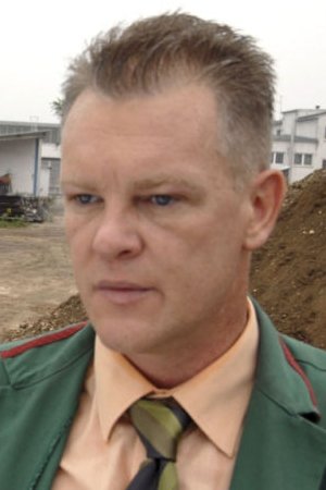 Thomas Lawinky backdrop