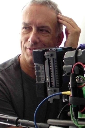 Edgar Moura backdrop