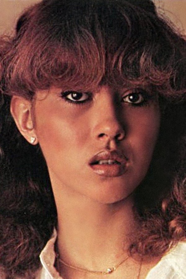 Cristina Lay backdrop