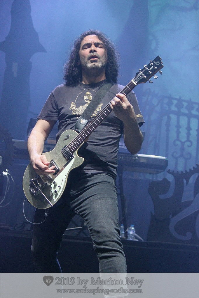 Sascha Paeth backdrop