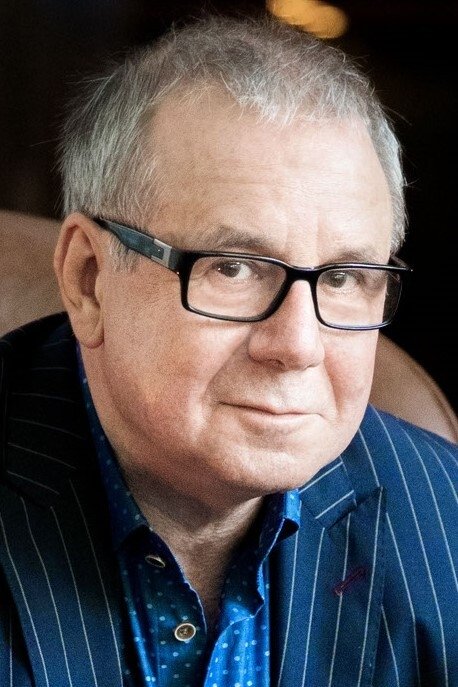 Xhoakim Król backdrop