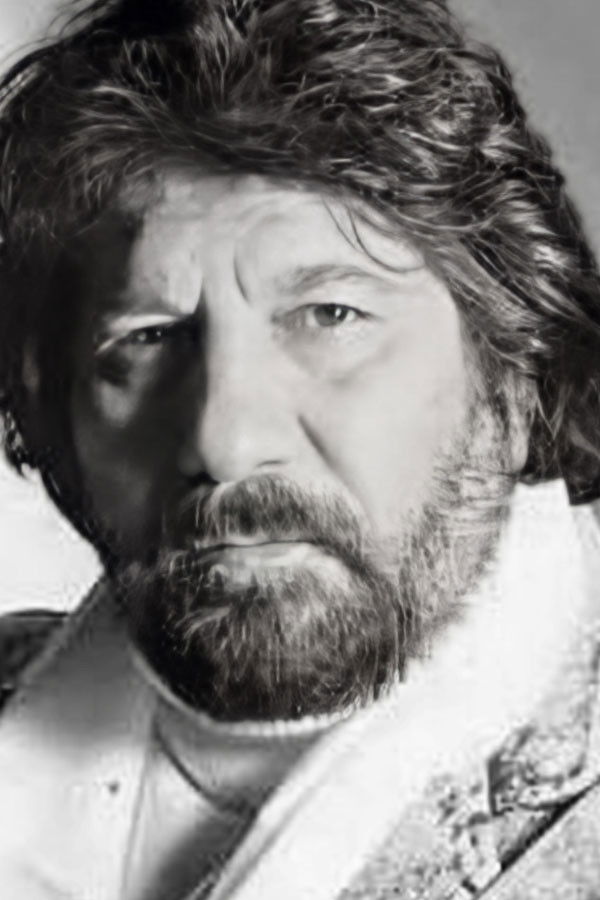 Gian Franco Pagliaro backdrop