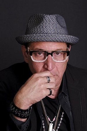 Íce Mrozek backdrop