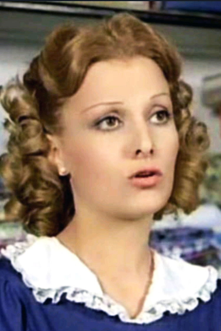 Marta González backdrop