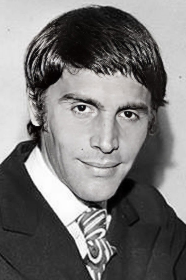 Emilio Alfaro backdrop