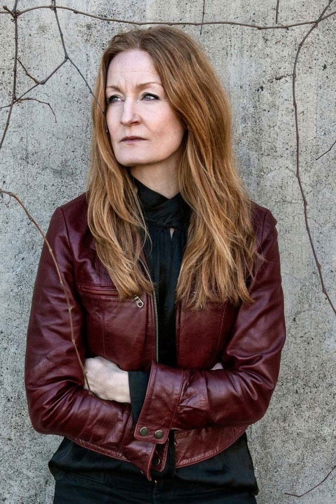 Anna Stadling backdrop