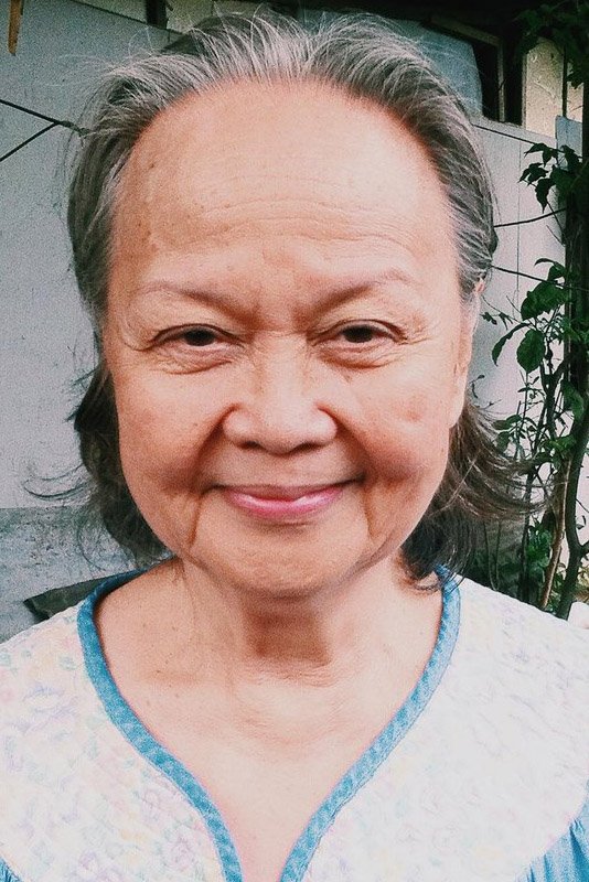 Luz Fernandez backdrop