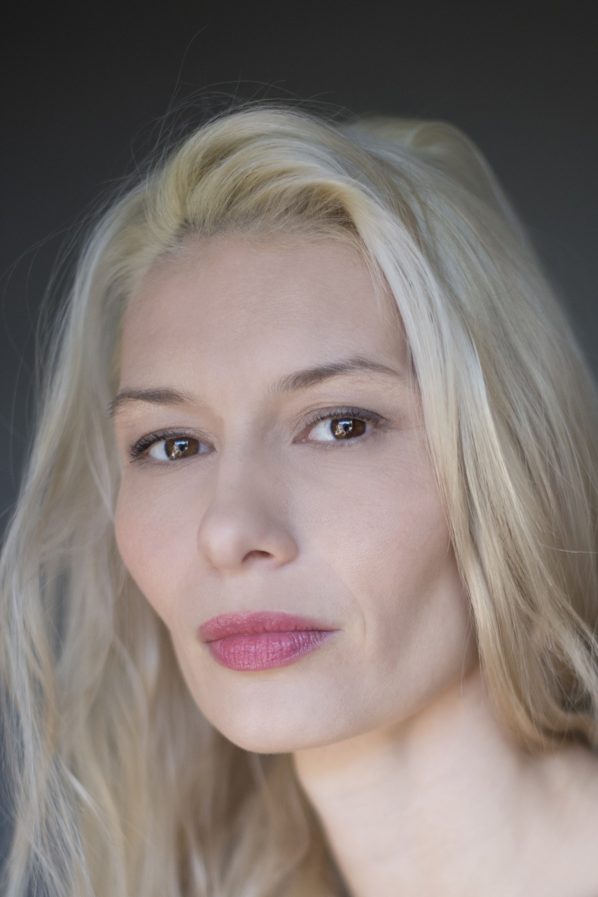 Lauren Orrell backdrop