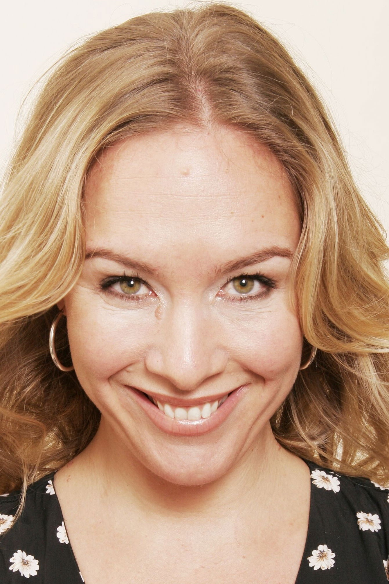 Rebekka Burckhardt backdrop