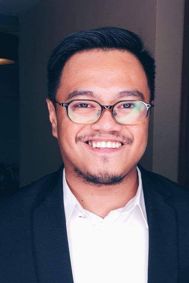 Kriz Gazmen: Kriz Gazmen backdrop