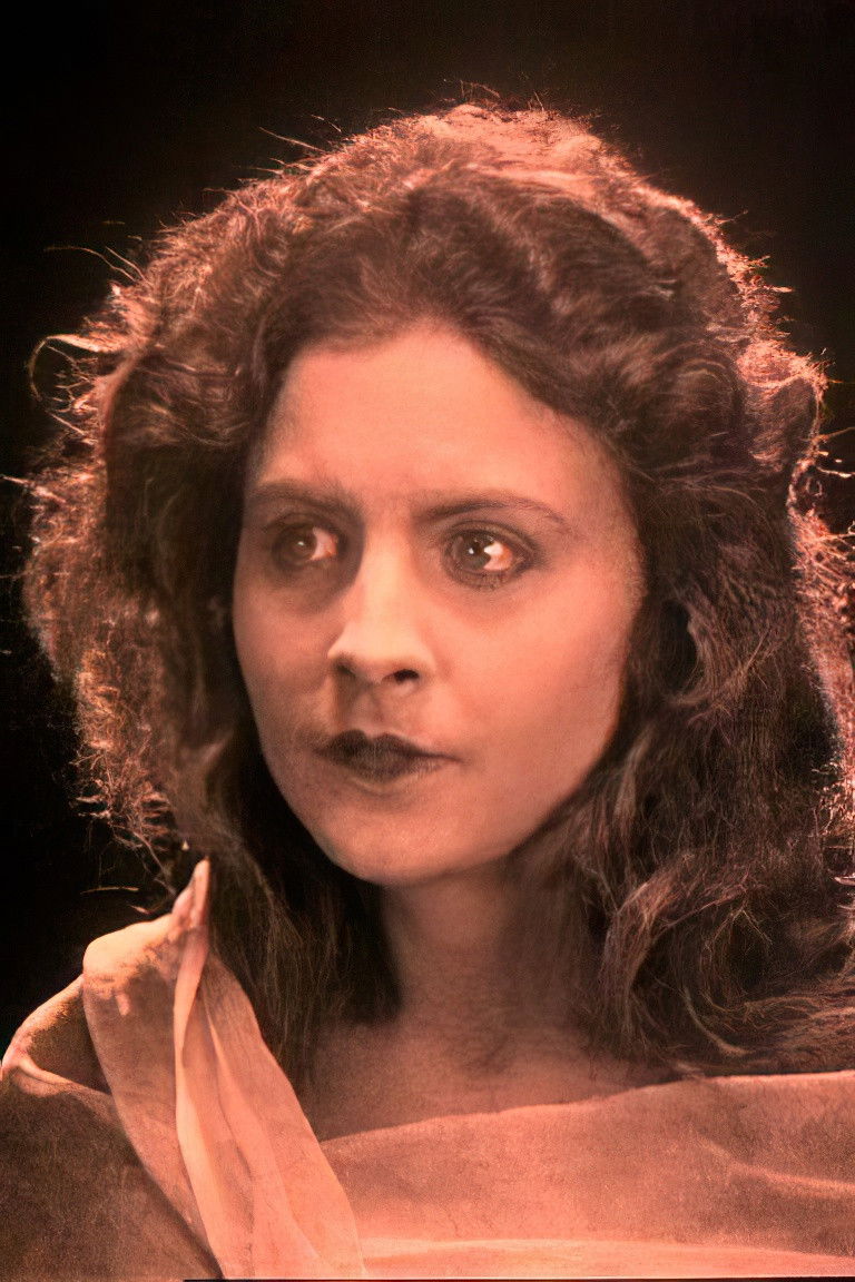 Yvonne Sergyl backdrop