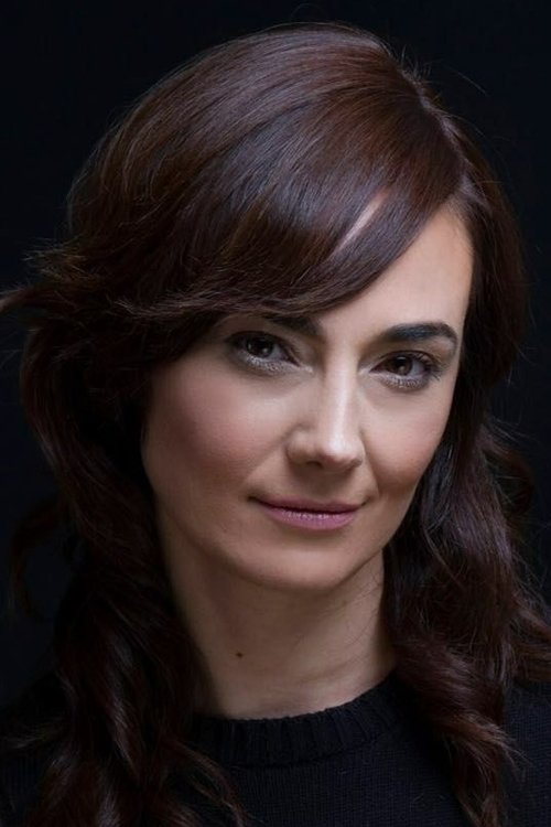 Itari Marta backdrop