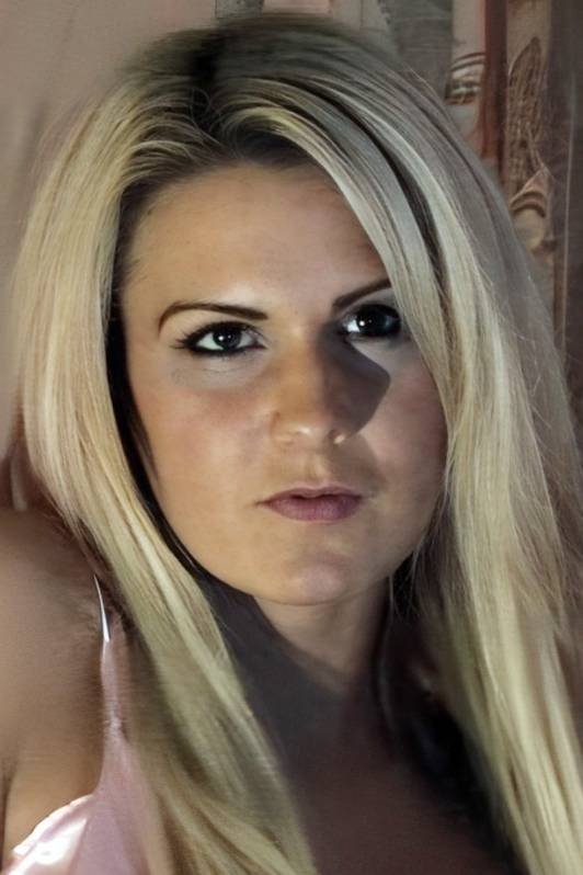 Danielle Laws backdrop