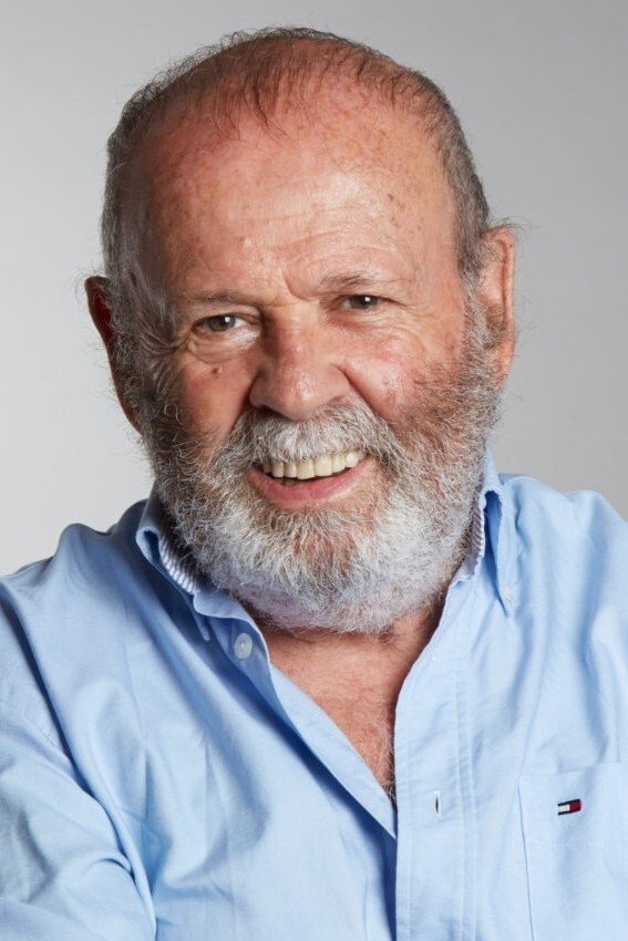 Jesús Berenguer backdrop