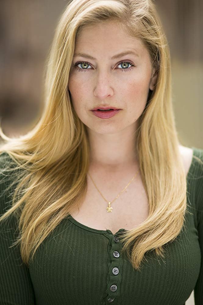 Marina Pasqua backdrop