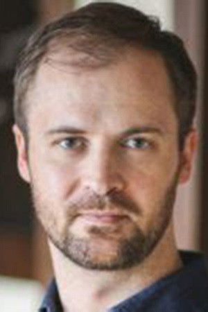 Elliot Travers backdrop