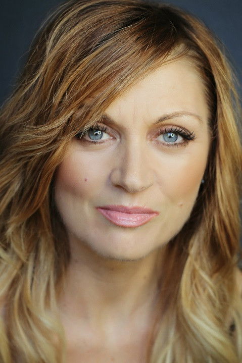 Renee Sheridan backdrop