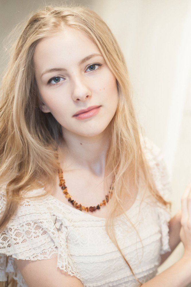 Cynthia Cosima backdrop