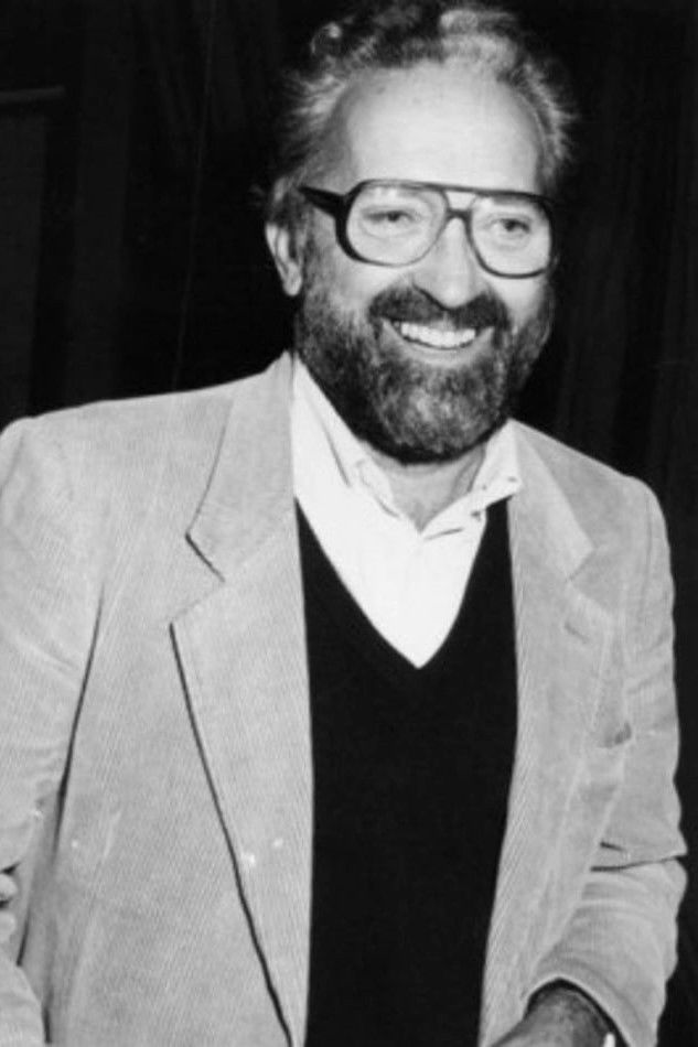 Giulio Gianini backdrop